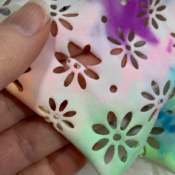 PINK Victoria’s Secret Tie Dye Bikini Top - Picture 5 of 6